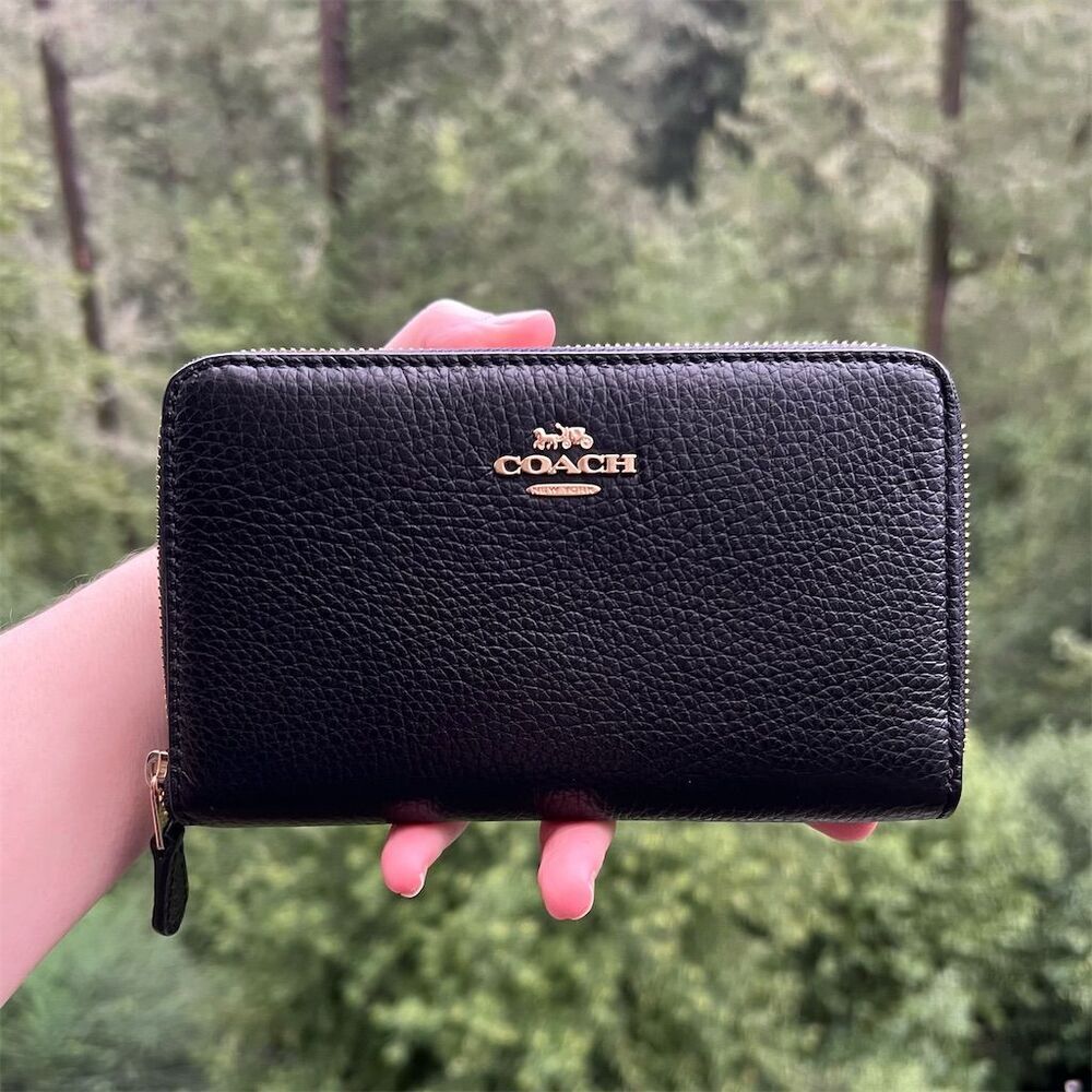 COACH Medium ID Zip Wallet Black Pebble Leather w Gold Hardware AUTHENTIC